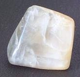 edelstenen en mineralen getrommelde maansteen