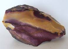 edelstenen en mineralen ruwe mookaiet