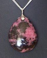 edelstenen en mineralen rhodoniet