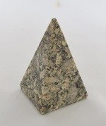 https://www.stenensieraad.nl/winkel/piramide9.jpg